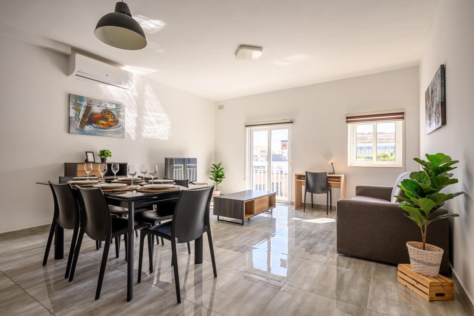F11 Room 2, Private Room Two Single Beds Shared Bathroom In Shared Flat Msida Extérieur photo